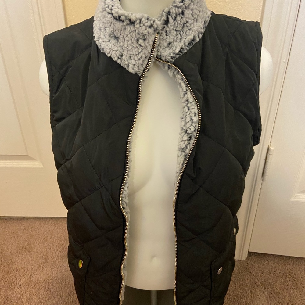 Reversible Vest - Picture 2 of 2